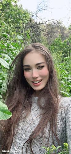 234660693454180952555806763485575860224 thumbnail