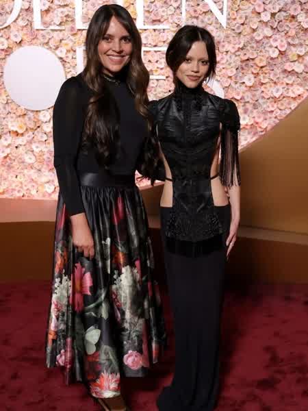 d223423557d1e3b5d31af29a651a2b1426728bf1234831a79b1a16cf4f6f82b4 thumbnail