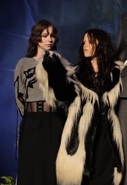 23eddfde689fceec0efa0f63be3b08f6ce4e6725853423bbbc21fa837c00c74f thumbnail