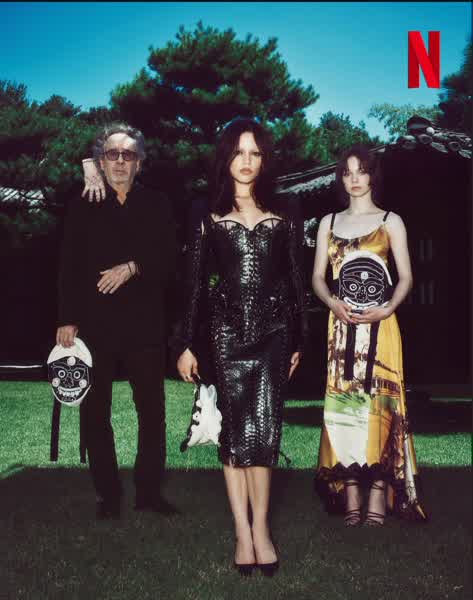 3c52c7fb0ce40395e86f74b0faceeeeb4cbec482da4db19b673545168a7895fd thumbnail