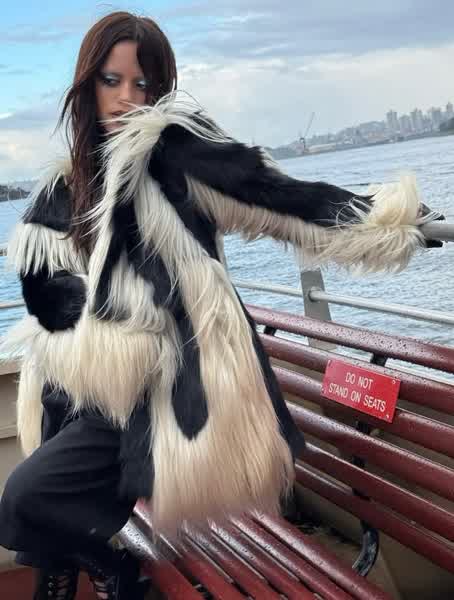 a3e39400f573ddab3073467a7a11f17eaa1bf34957863549699aed3a9df7b6fb thumbnail