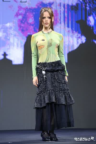 b09b473e804fb5c4aa095affeb44280be5055064cc2c9aa6c23a3fb632874a15 thumbnail