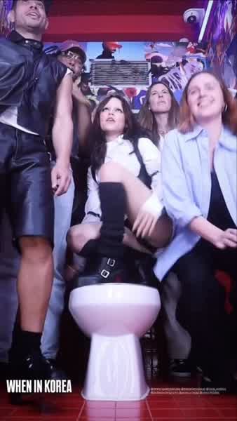 b5bedf42bbe77c2f8620399d01ca810bc20a2e6a1b9eb0757ece16a408c559ae thumbnail