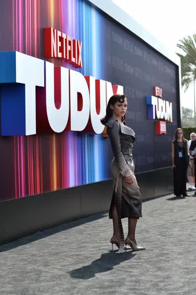 ba050cd3f134a631960405dc705d51f6918ea6ab8fa5d909a0317a09d4244264 thumbnail