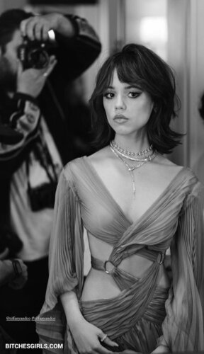 306761899245611444639620953723174636718 thumbnail