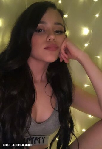 324107831429935430549003317360910102952 thumbnail