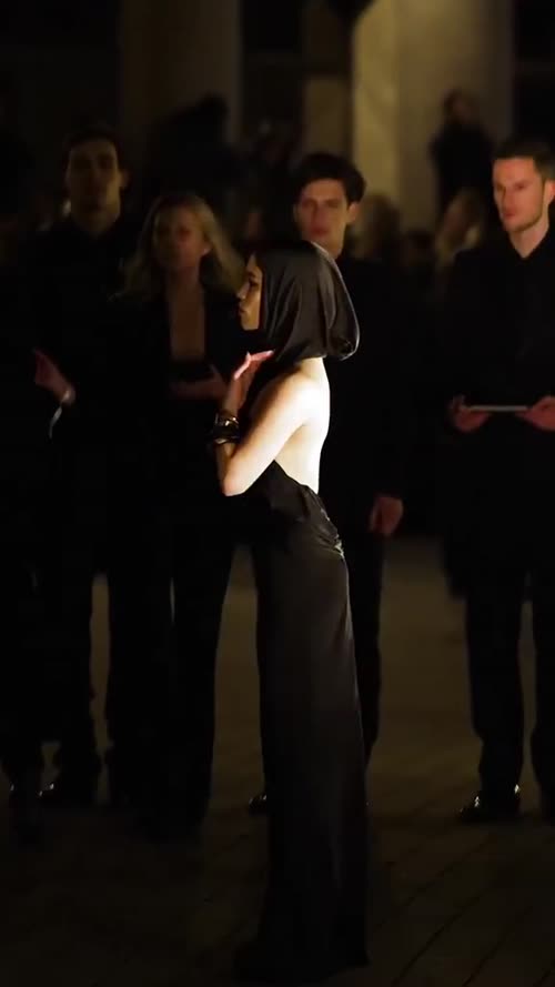 103741273456626896102724944029698846077 thumbnail