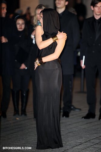 295953725788989740206239722313338371355 thumbnail