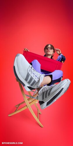 287023584304389201285670322820487452502 thumbnail