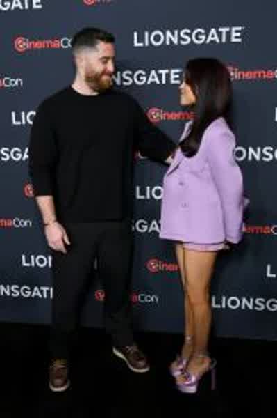 d1374450f61358aa6a293de1762370aabae59fa8439e9832aeaba58be6f1da8a thumbnail