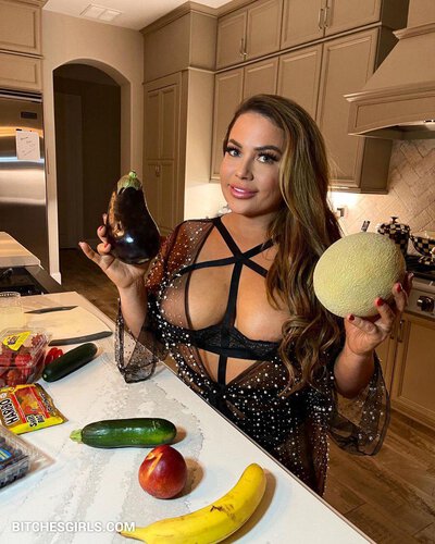 206815837768879534125342375229411138748 thumbnail