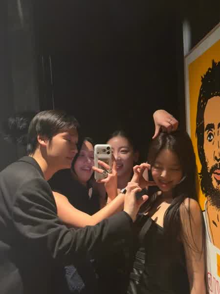 6ba0df63ce5ded81cccd33544870e898f0ab5ebca41ec19764f6b82724b129b9 thumbnail