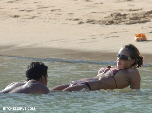 126901235855550836794927253893129717676 thumbnail