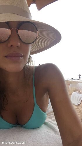 280642607268381646579318052848221265812 thumbnail