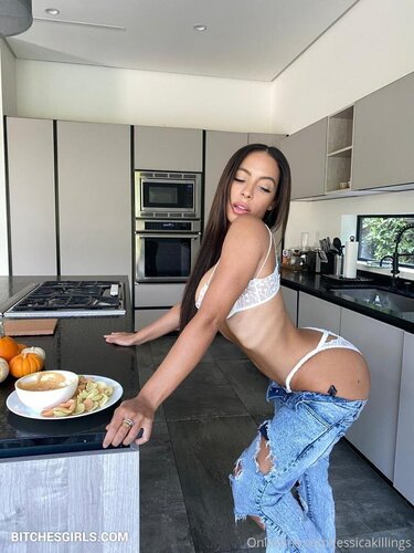 120371342976160768784332353121539474597 thumbnail