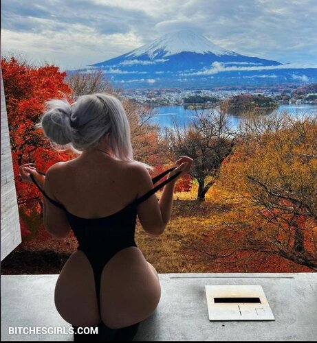 159665086983235599729774431667441572499 thumbnail