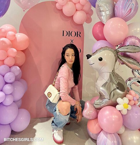 336213952706653455824985094330762938352 thumbnail