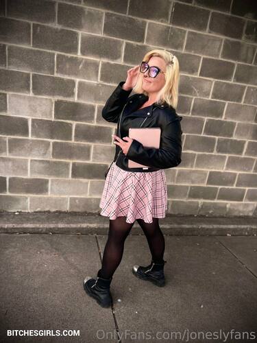 25057172478400529349160324197825769298 thumbnail