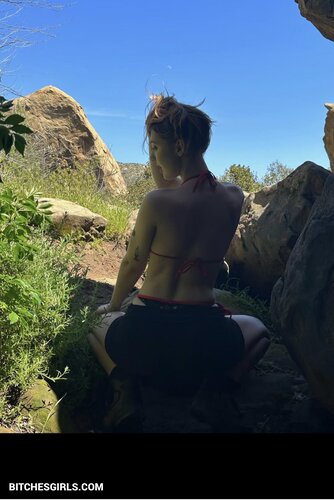 249427836851078462779259342453701696792 thumbnail