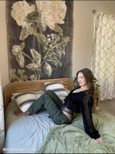 248981314035601701058811920203179413354 thumbnail