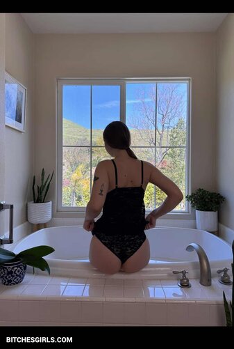 82846866913661216975288445208331976178 thumbnail