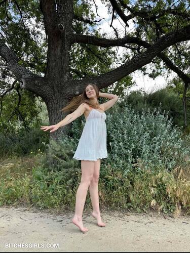 102971424740598308569467393145356332207 thumbnail