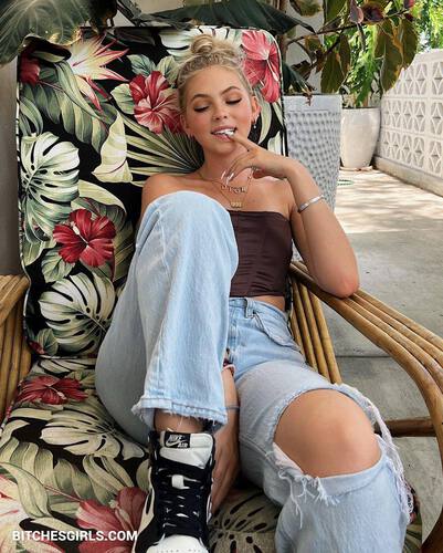 104661047688294082053079956257729221661 thumbnail