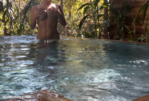 266136320899473905819363331340608749026 thumbnail