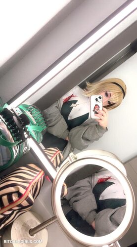 319964429642912771596171618502700904899 thumbnail