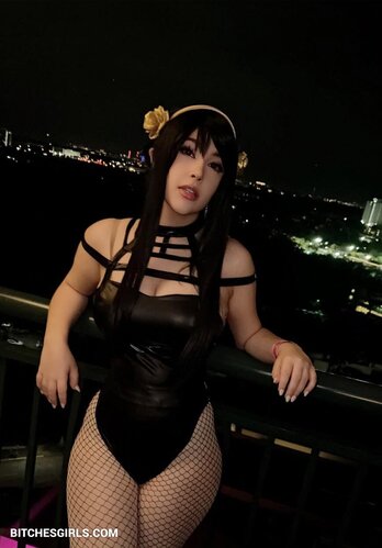 324993675755975958372722852432743726805 thumbnail