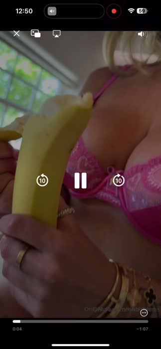 30bda4be8df0c8b79b6bdba10f2920a05b37563e12acf2de23338a6edf909c72 thumbnail