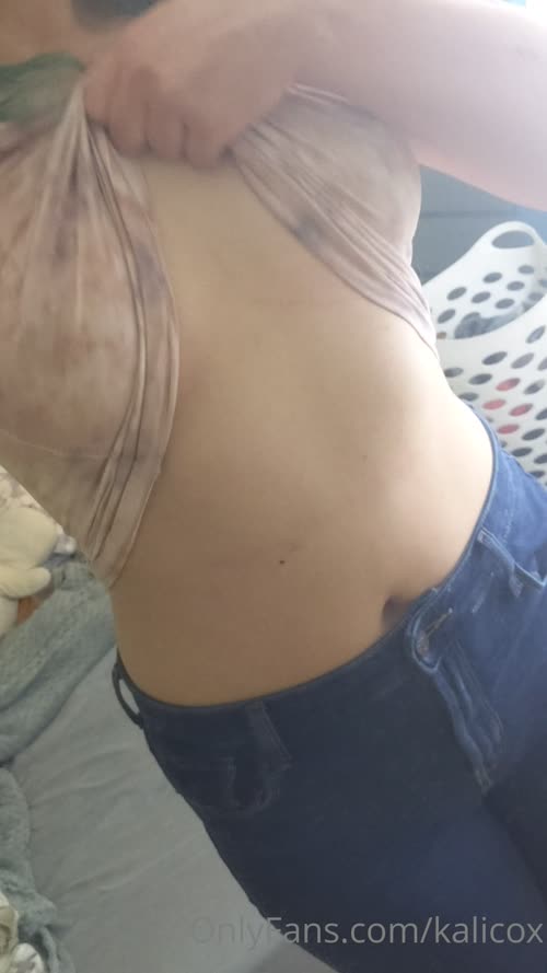 e4bc53959315609b7032279372ca720d82e493355f9ad2e2b7bf6cc123b5068c thumbnail