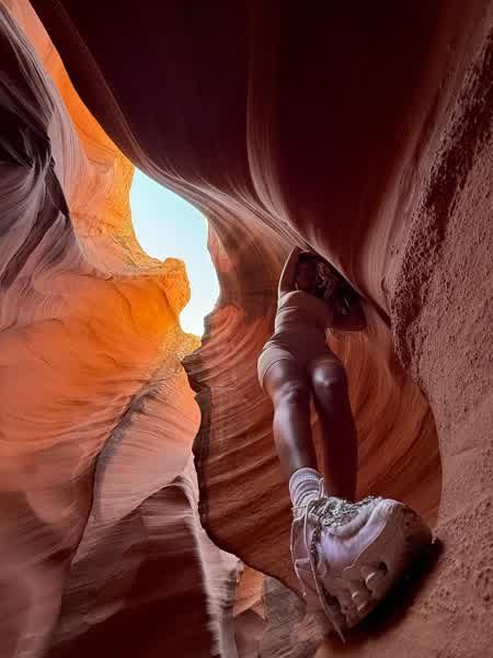 246752260e3199a753f4afc021a3479d5653c5248f2ddfde0730d28f2a28ed4d thumbnail