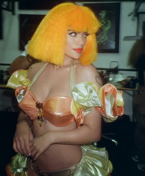 2c4ad63829af91889e55b9f6d060fd7d085207e8f22055252173e47af723da77 thumbnail