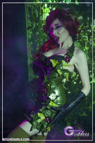 156171850260425141531831144472672304415 thumbnail