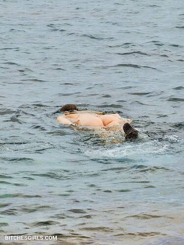 273849842883835905856568323130430033270 thumbnail