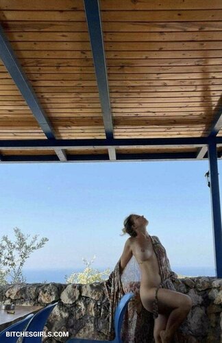 83712822830398918216985309384820663613 thumbnail