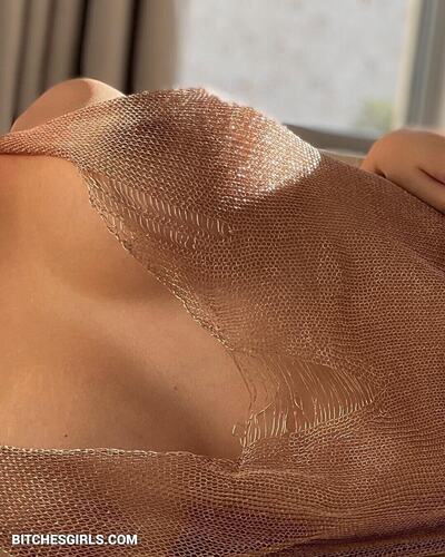 288309229701650567692952409737254983005 thumbnail