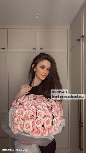 218589222701583980733177893544568698669 thumbnail