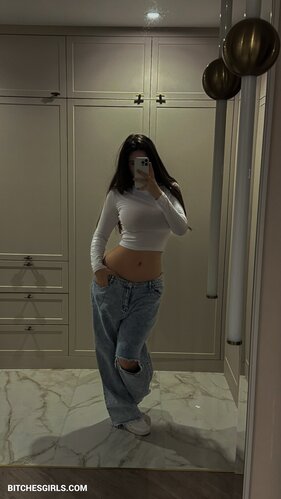 263387924943484667680031877579247374794 thumbnail