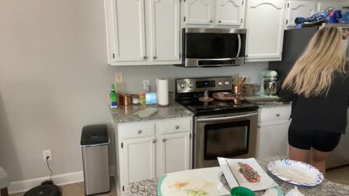 98869595817301528661896158261493818730 thumbnail