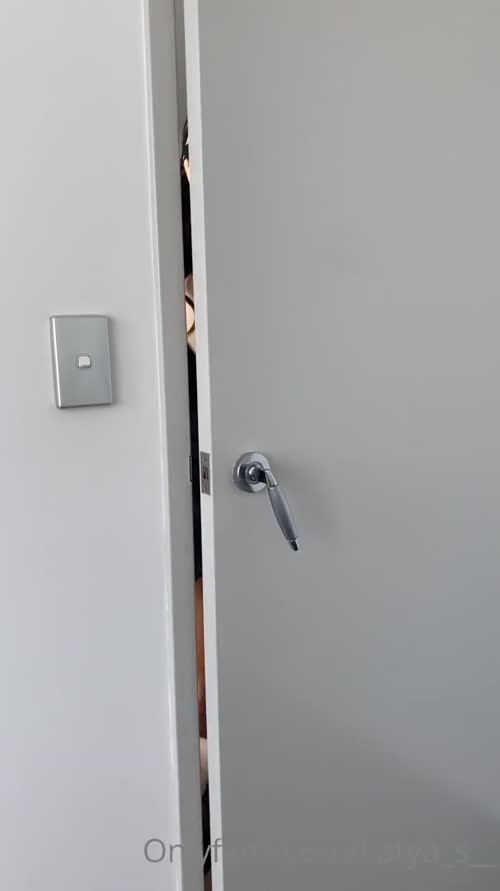 239223328981542359997747484430062960041 thumbnail