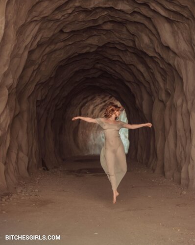 327594160292505696038610022993355479904 thumbnail