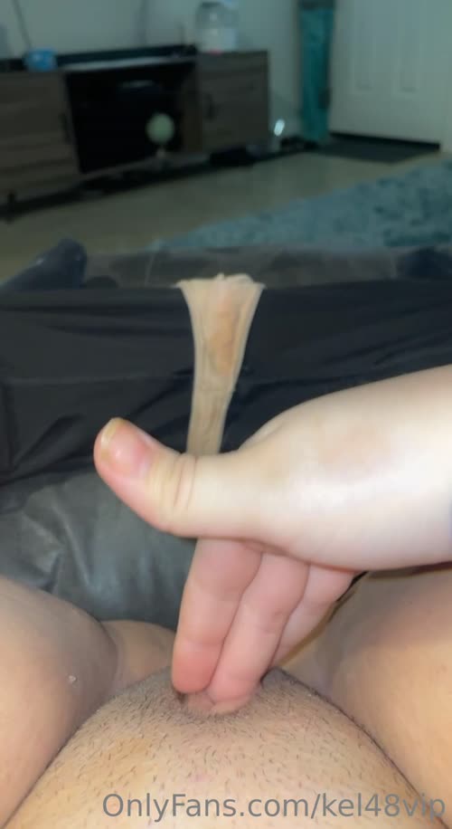 94310075473570485172679682290241407921 thumbnail