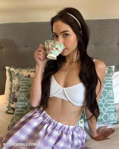 Kendall Nude - Nude Videos