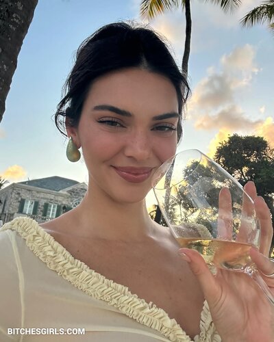 83049604785481792736056850509871498664 thumbnail