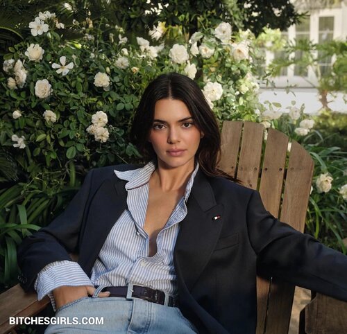 214796141349330675122281272933681098175 thumbnail