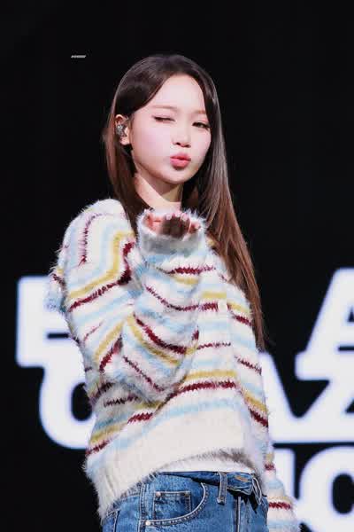 4e16a0f7c82752fff2a032a1320e5df9448f4da777008fbea580494c2f66ed91 thumbnail