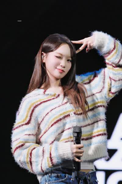 7d57d77feb4e24bb33914bb58b837a706e30be7fb174a432553ac5a362e615b9 thumbnail