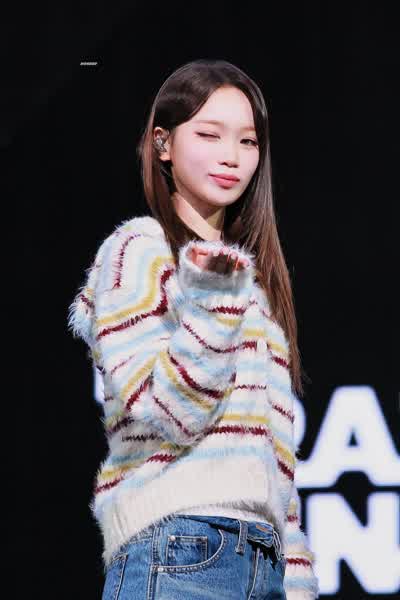 94b40a8373c3c15bae03de77b52e64bfd088c5ba86a9f746a1bf6a442fb466c2 thumbnail